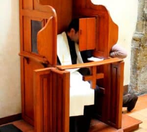 Confesiones en el Santuario de Chandavila